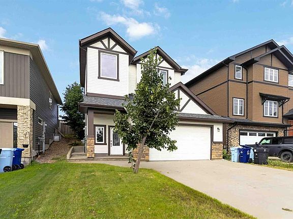 2nd image of 104 NW Killdeer Way