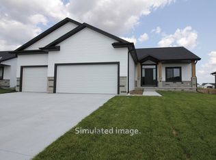 Split-Bed Ranch Plan, Whitetail Estates, Lincoln, NE 68520