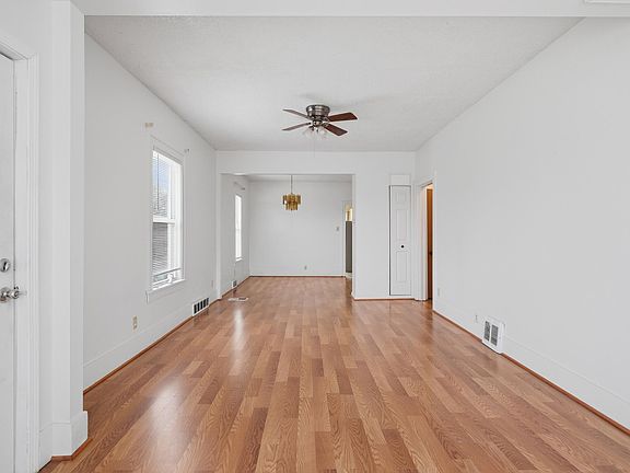 5th image of 2418 Ridge Rd