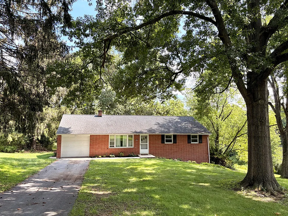 329 Fairview Dr