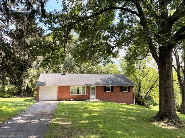 329 Fairview Dr, Lititz, PA 17543