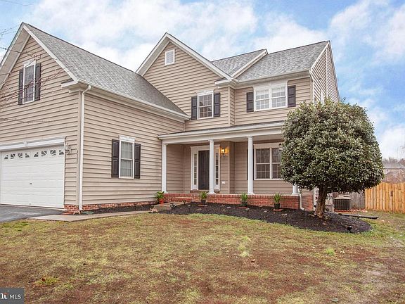 2nd image of 4125 Derbyshire Ln