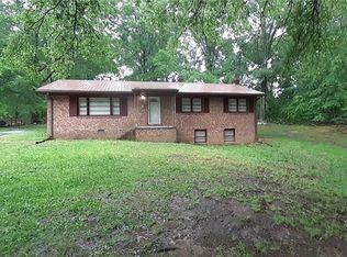 329 Coleman St, Eden, NC 27288