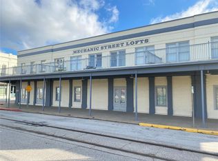 302 Rosenberg St APT A, Galveston, TX 77550