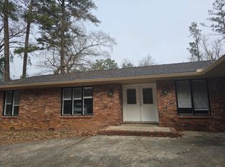 514 Skyway Dr, Warner Robins, GA