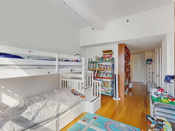 130 West 30th Street image 15 of 18