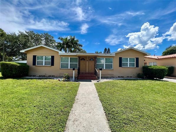 135 Ricardo Way NE APT 1