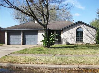 1703 Chippawa Ln, Pasadena, TX 77504