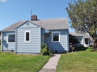 1216 5th St, Tillamook, OR 97141