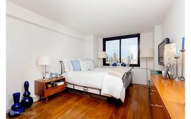 Rented by Douglas Elliman | media 40