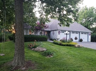 103 Sugarland Dr, Pleasant Hill, MO 64080