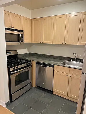 Rented by Realmart Realty LLC | media 9