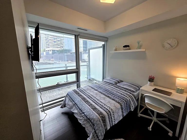 12 York St #310A — Photo 1