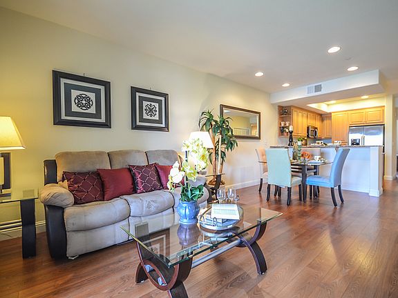 3rd image of 1291 Westbury Dr