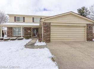 46723 Maidstone Rd, Canton, MI 48187