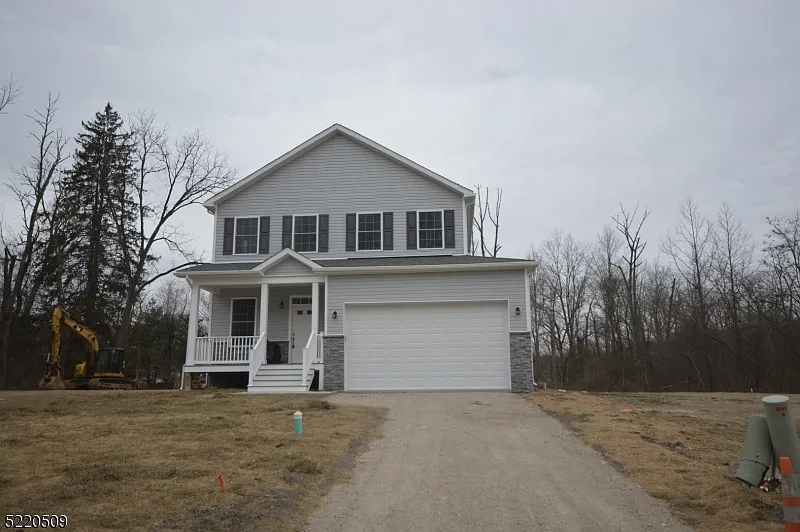 9 Celia Dr photo 1