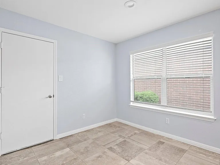 1408 Deer Ledge Trl — Photo 18