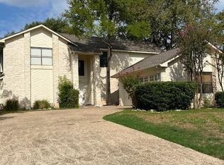 1806 Woods Blvd, Round Rock, TX 78681
