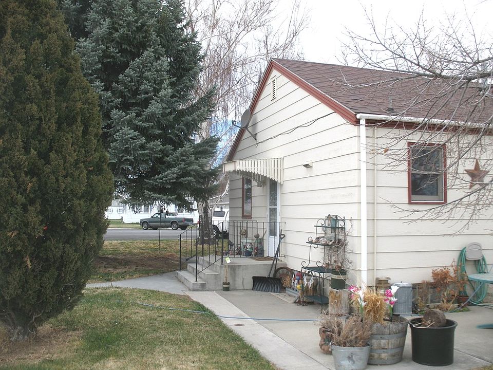 2nd image of 583 S Clark St