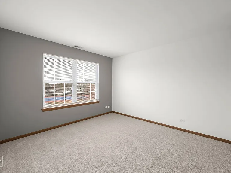 2843 Falling Waters Dr — Photo 9