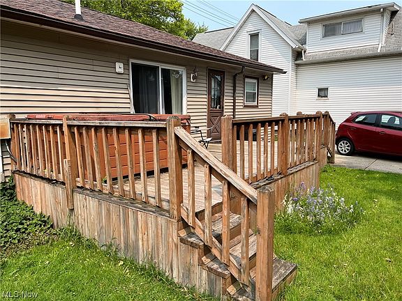 5th image of 462 Mill St