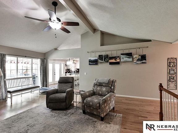5th image of 15528 Josephine St