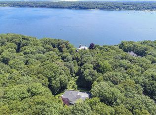 41 Laurel Cove Rd, Oyster Bay Cove, NY 11771