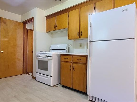 5th image of 134 Maroy Dr