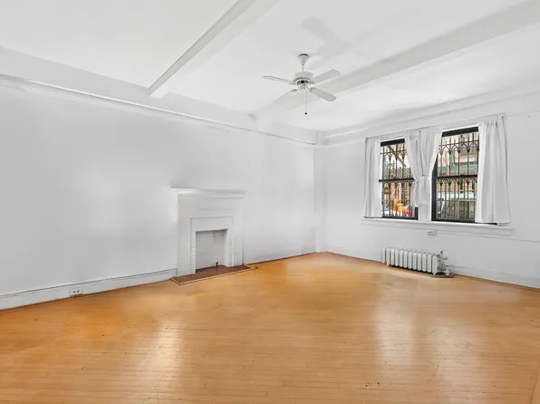 33 West 67th Street image 10 of 14