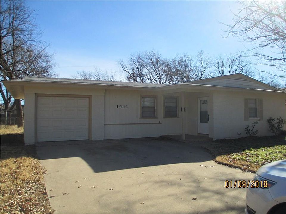 1st image of 1441 Bel Air Dr