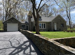 24 Jeanette St, Monroe, CT 06468