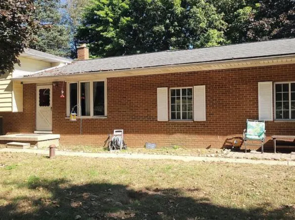 2135 S New Lothrop Rd, Lennon, MI 48449