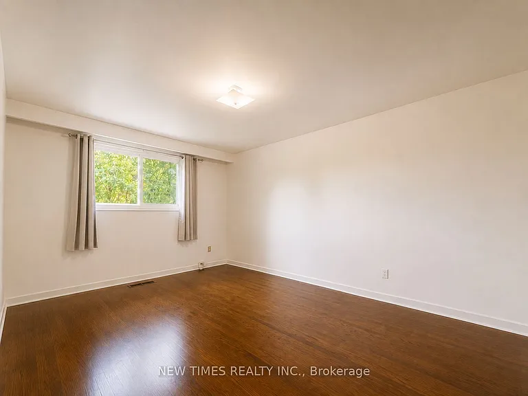 7 Leavey Ct #UPPER — Photo 4
