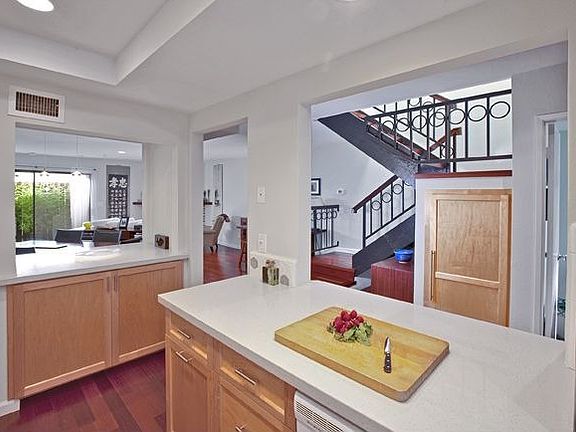 4th image of 11927 Darlington Ave APT 5