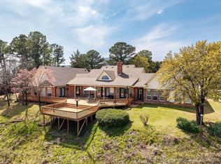 100 Winters Way, Poteau, OK 74953