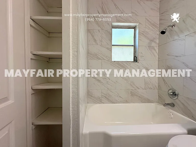 304 2nd Ave S #5 — Photo 6