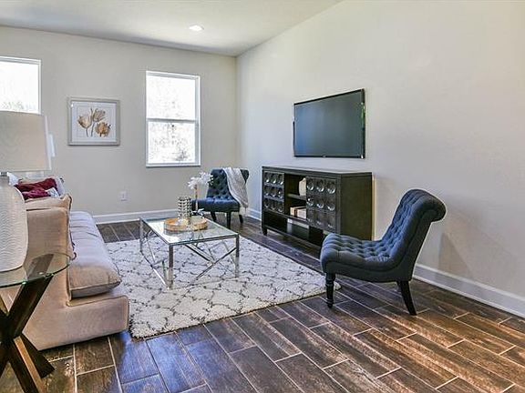 4th image of 21643 Southern Charm Dr