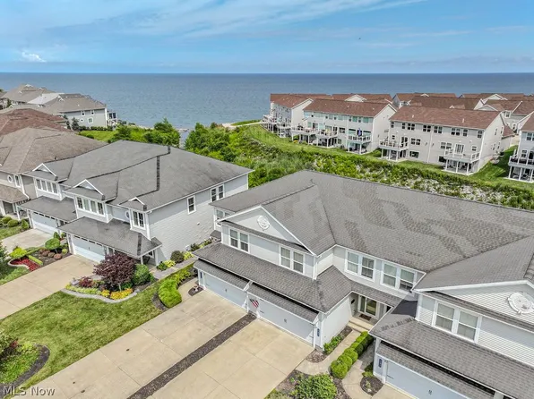 183 Seaview Dr, Willowick, OH 44095