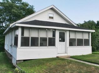 68 Riverlin St, Millbury, MA 01527