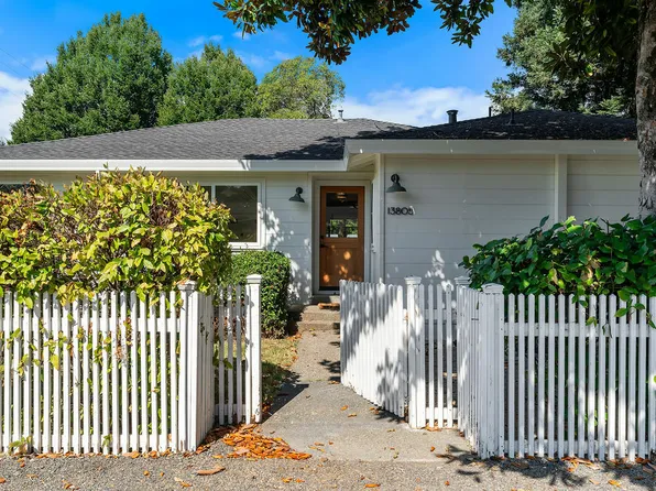 13805 Village Ave, Healdsburg, CA 95448