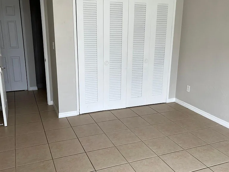 11822 SW 81st Rd — Photo 11