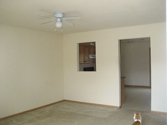 3rd image of 303 Montgomery