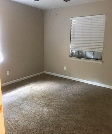 5th image of 1306 Edenfield Dr