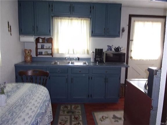 5th image of 29 Sunnyside Dr