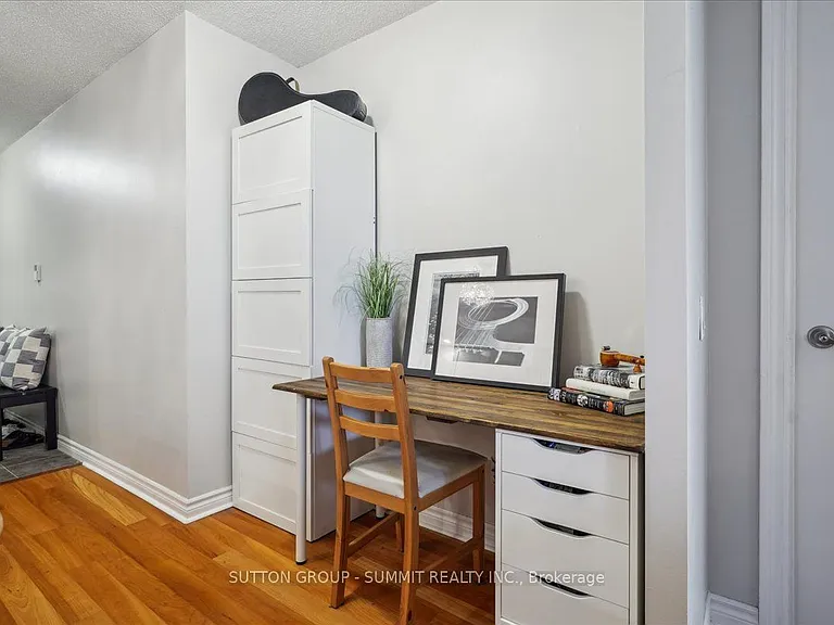 5229 Dundas St W #511 — Photo 19