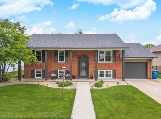 819 N Mohave Dr, Pontiac, IL 61764