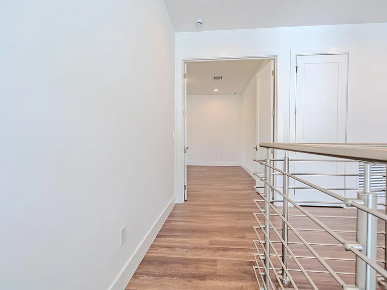 1427 SW 23rd St — Photo 22