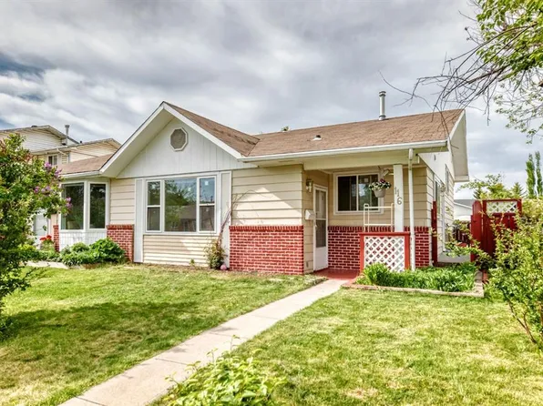 116 S Pineson Pl NE, Calgary, AB T1Y 2R1