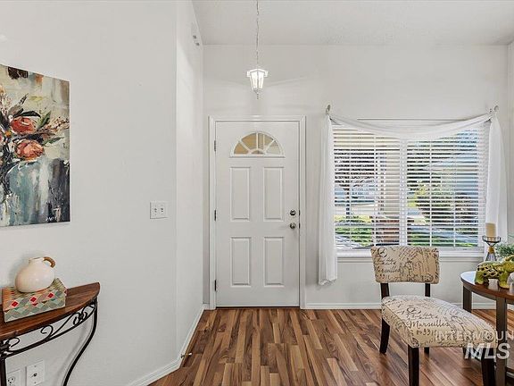 3rd image of 3308 W Moon Lake Ln
