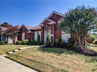 2214 Valley Creek Dr, Garland, TX 75040